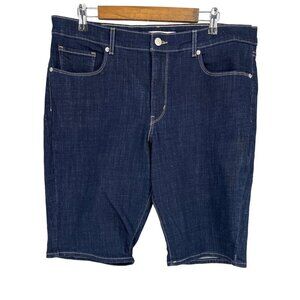 Levi's Classic Bermuda Women's Shorts Size 33